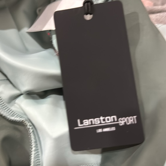 NWT Lanston Elementary - Picture 7 of 7